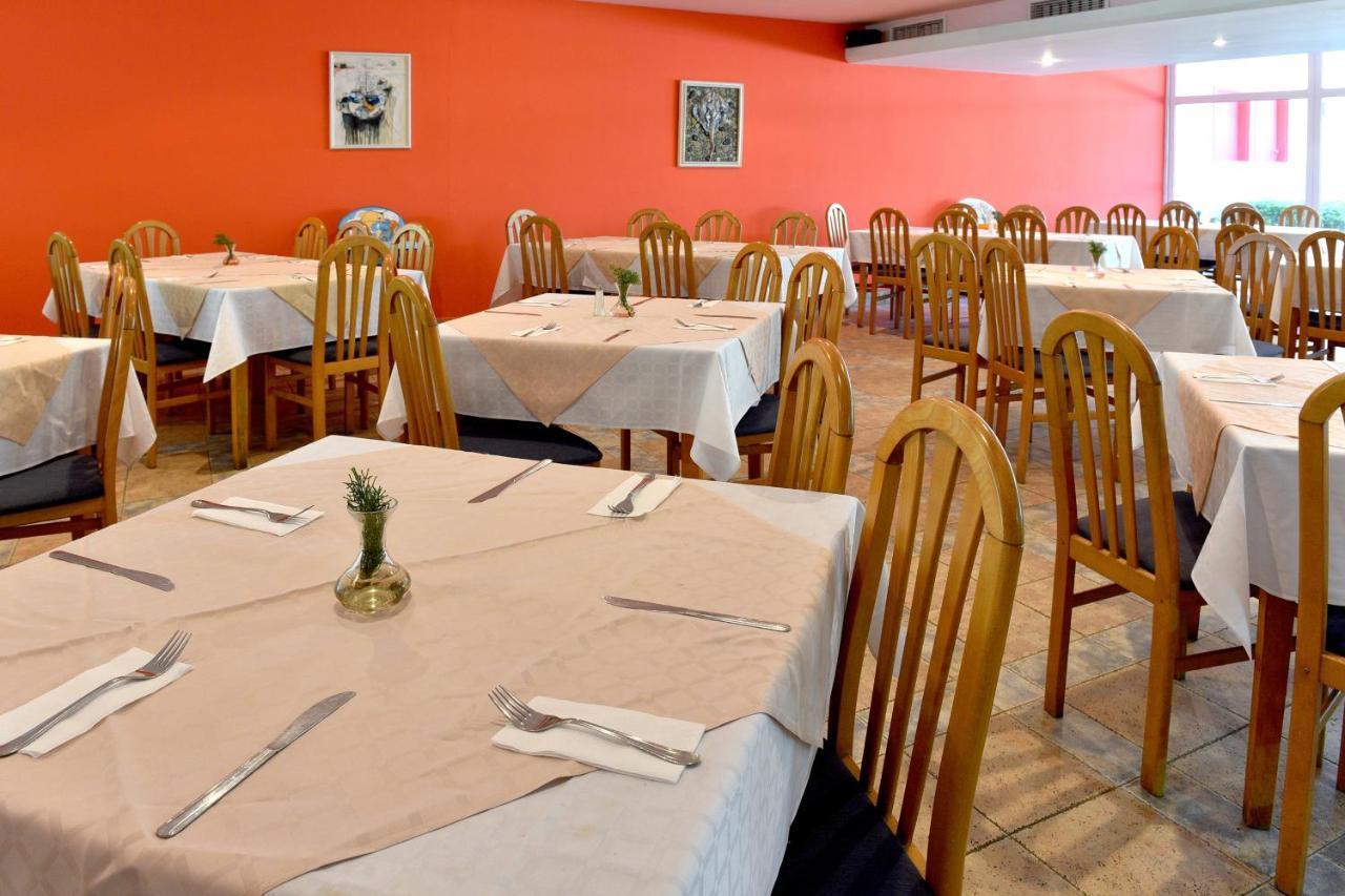 Hotel Oasis Albena Luaran gambar
